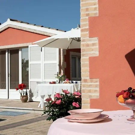 Fonte D'olio Conero Relais Couette-café