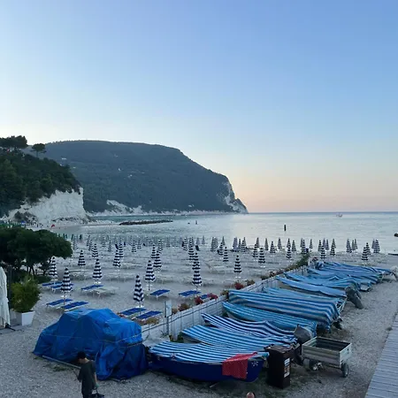 Oda ve Kahvaltı Fonte D'olio Conero Relais Sirolo